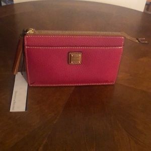 Dooney and Bourke Crossbody Gingy